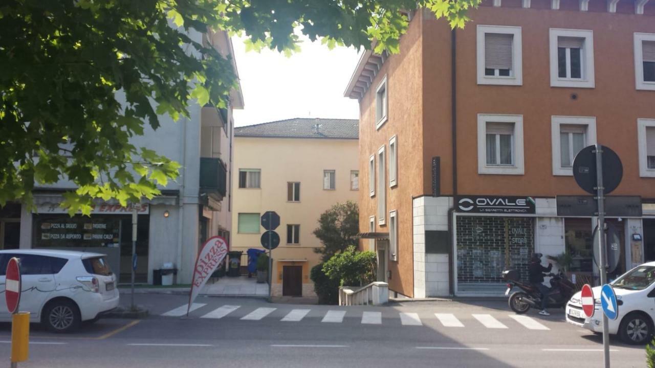 Eagle Rooms Riva del Garda Ngoại thất bức ảnh